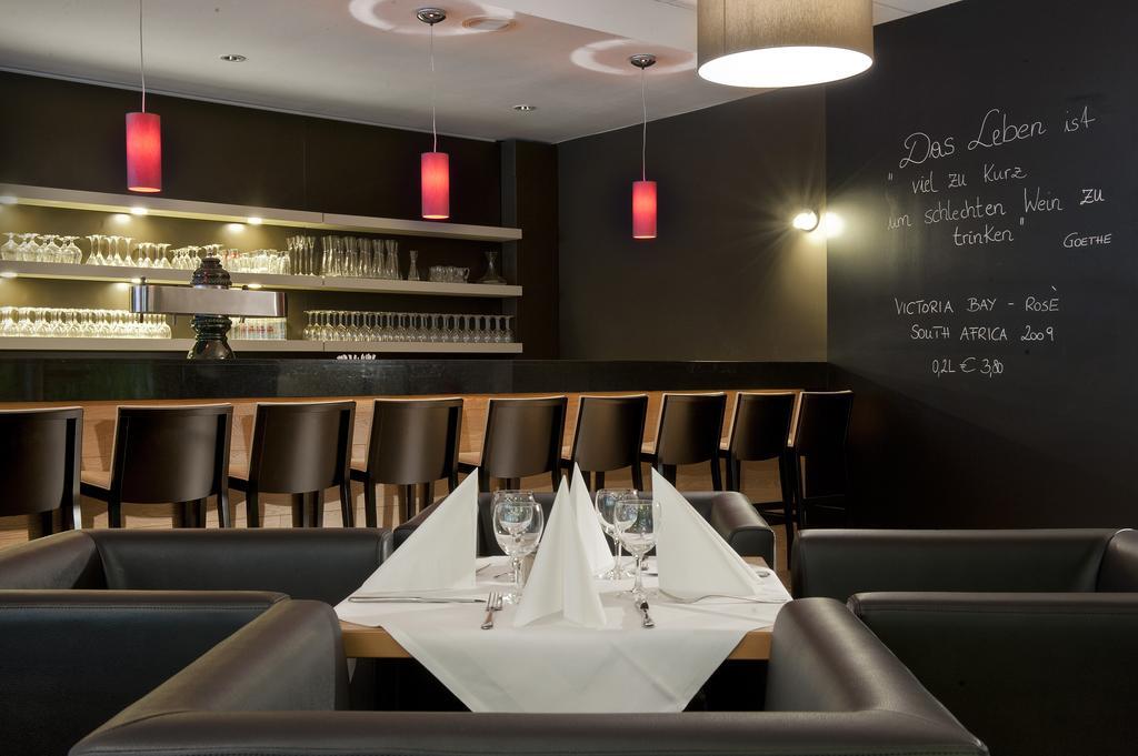 Hotel East 4*